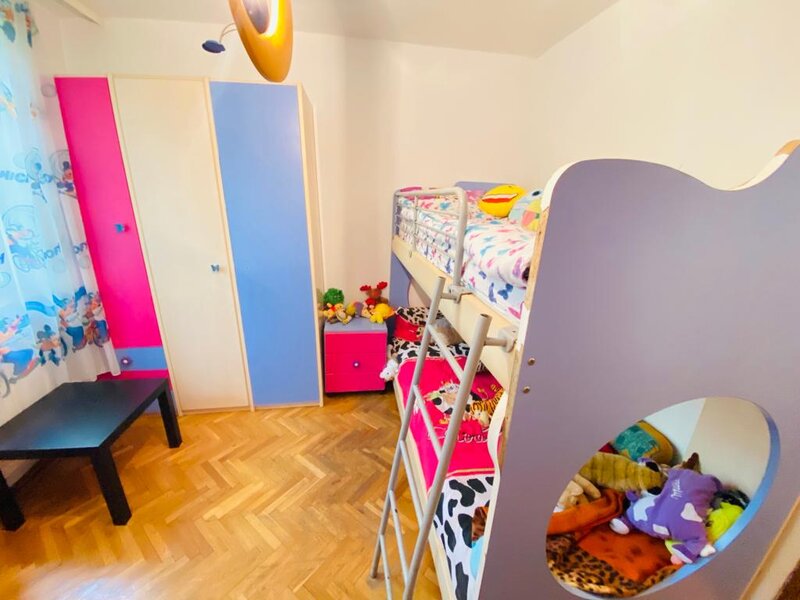 Rahova, Aleea Costinesti, 3 camere decomandate renovat