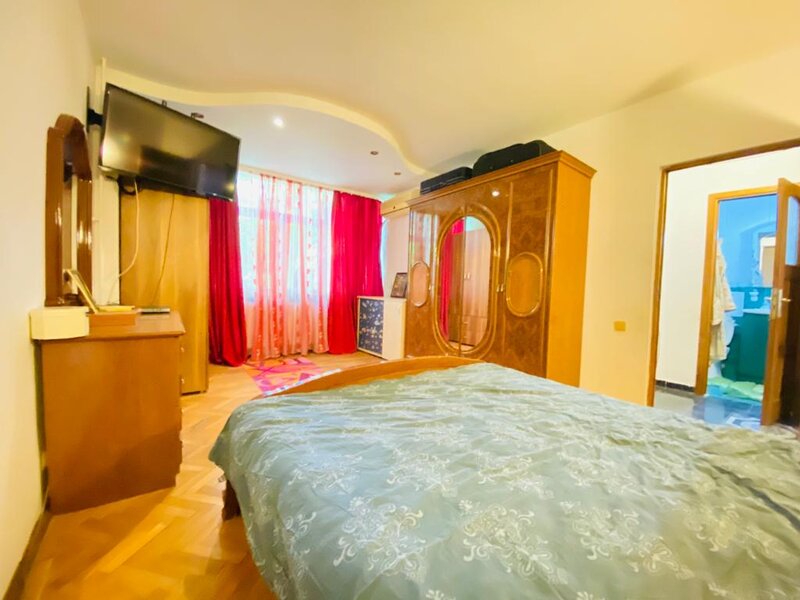 Rahova, Aleea Costinesti, 3 camere decomandate renovat