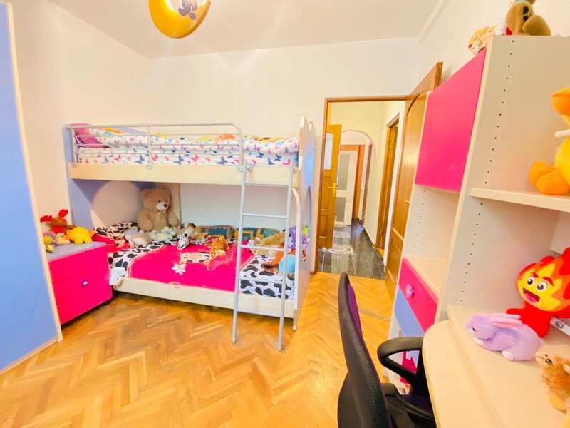 Rahova, Aleea Costinesti, 3 camere decomandate renovat